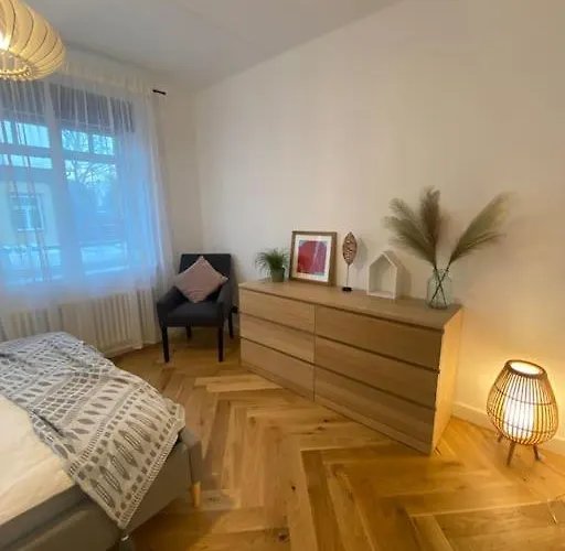 Modern 2-bedroom With Terrace & Free Parking