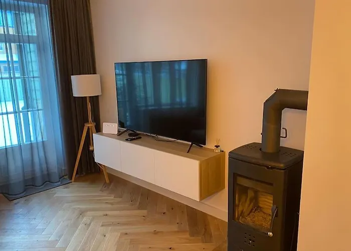 Modern 2-bedroom With Terrace & Free Parking *